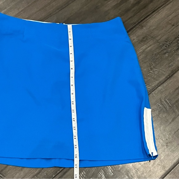 Nike Golf Dri-Fit Vibrant Blue Skorts - Size 8 - Picture 11 of 15